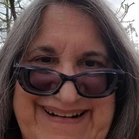 Meet your Posher, Barbara - Picture 1 of 1